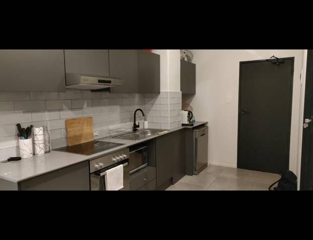 2 BEDROOM PROPERTY TO RENT IN SANDTON CBD